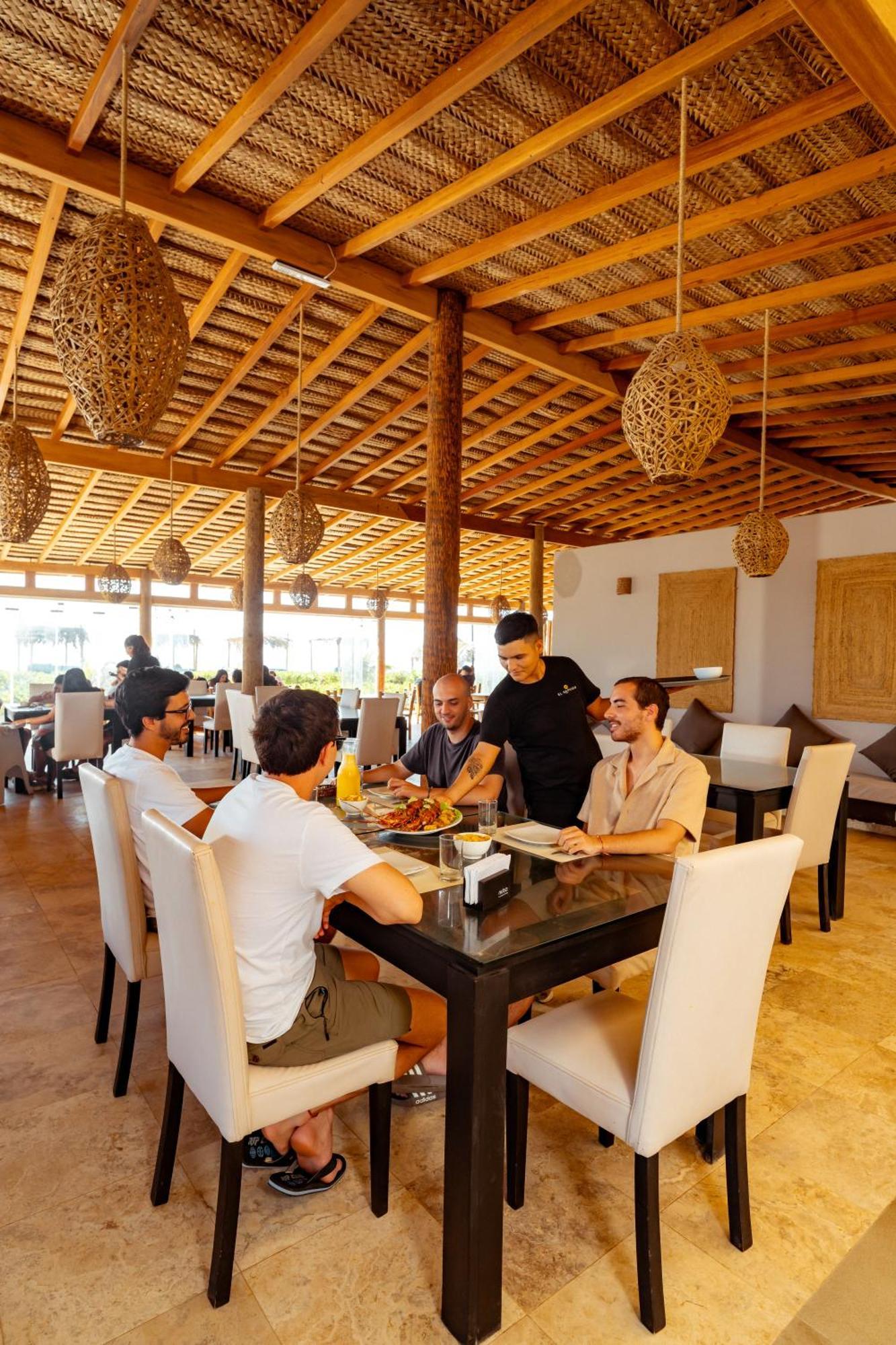 El Refugio De Vichayito Hotel Exterior foto